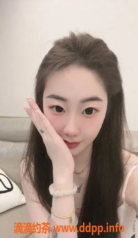 惠州楼凤-惠城区21岁奶油美艳御姐170cm，胸围36C，服务多样