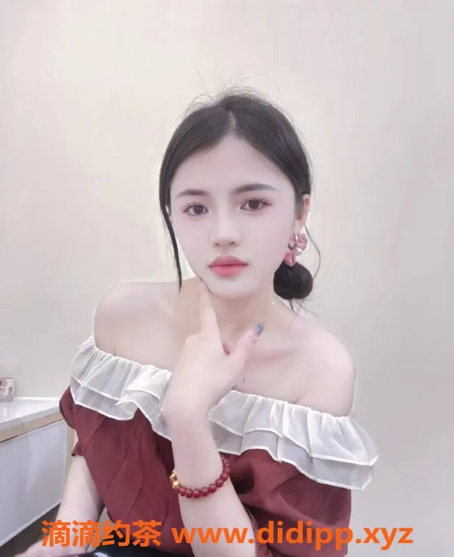 惠州楼凤资源信息,惠阳小花猫，22岁制服丝袜服务等你来体验！