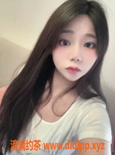 深圳楼凤资源信息,福田大胸小奶酪，160cm 49kg 23岁热情服务