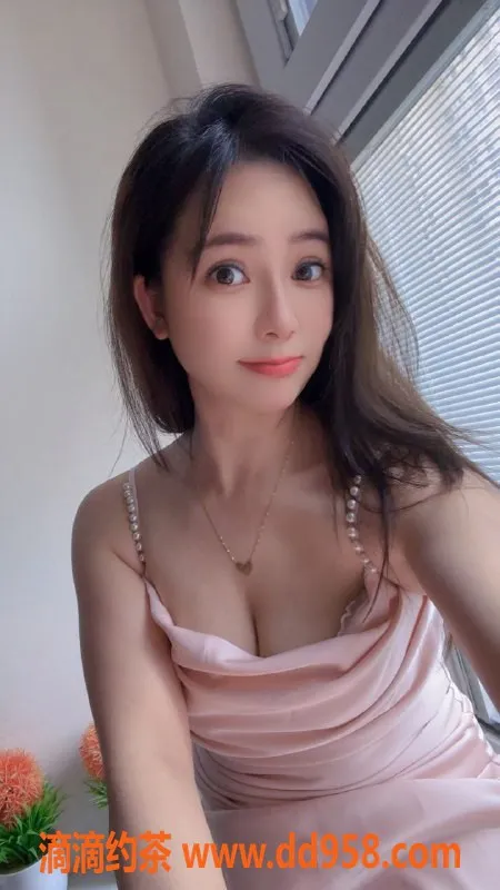 南通楼凤-开发区御姐婉儿，诱惑服务500起！