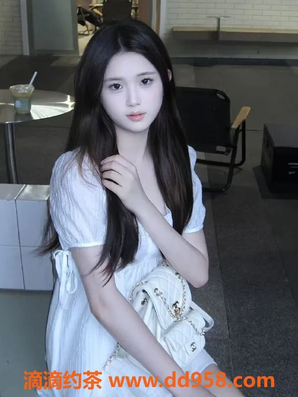 常州楼凤资源信息,常州山茶花06年宝贝，168cm清纯少女