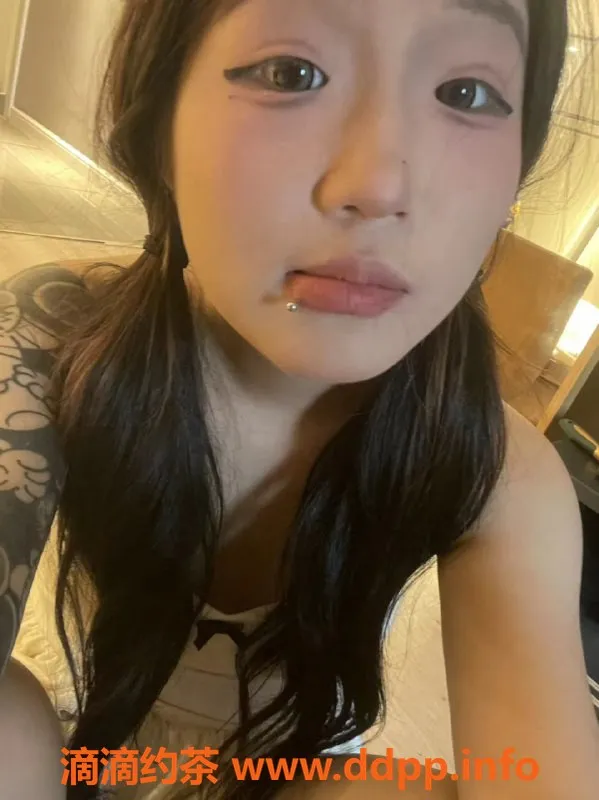 成都楼凤-成都小明，158cm匀称嫩妹，500元体验服务