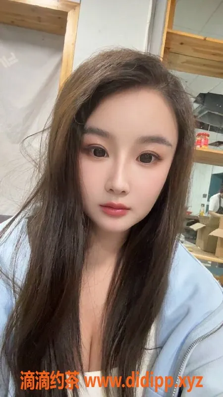 中山楼凤-珠海娜娜，22岁，36D，全身心服务，600P起