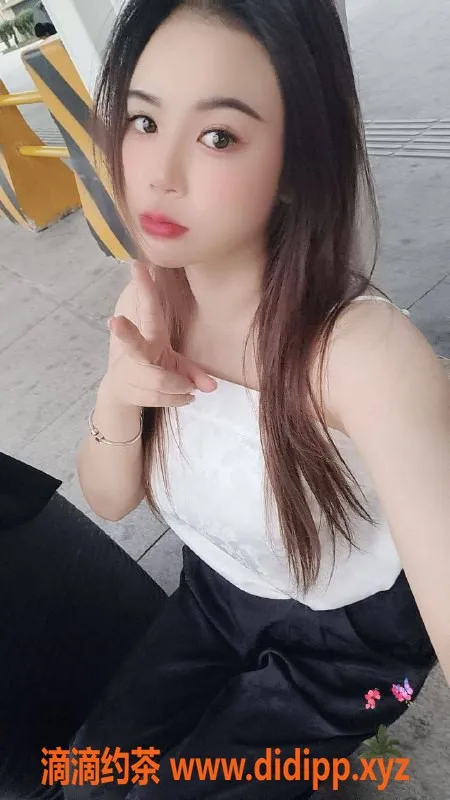 惠州楼凤-大亚湾双双：160cm C杯，27岁，服务多样