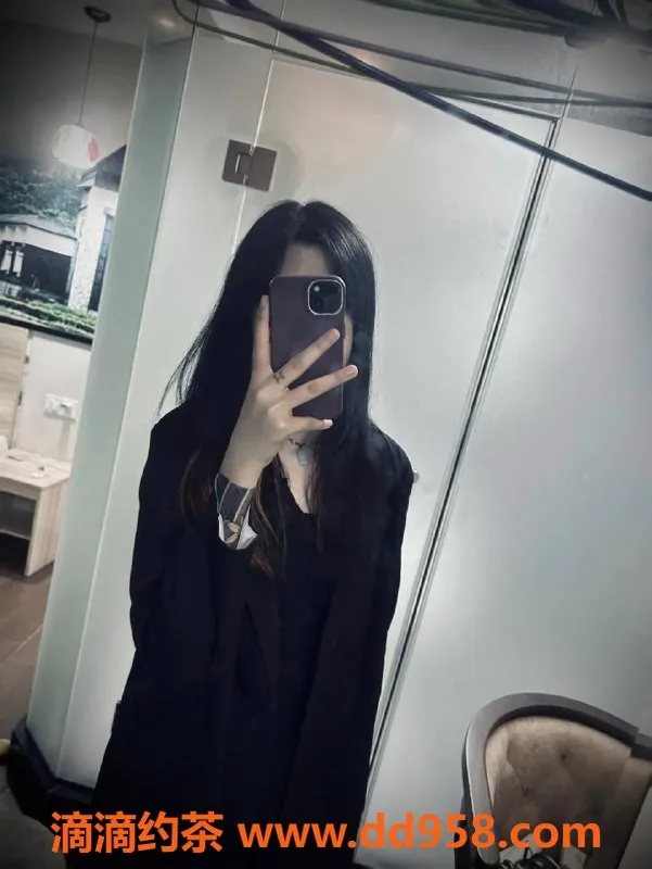 惠州楼凤-惠州小豆丁20岁高挑嫩妹，500元享受温柔陪洗