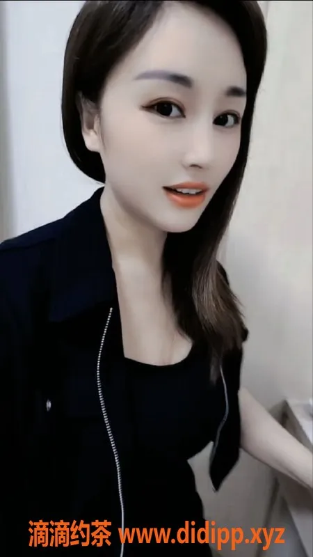 深圳楼凤-龙华区优优老师，38C大胸，600P开启激情体验