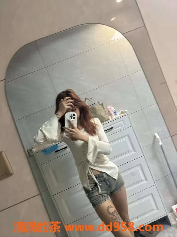 惠州楼凤-KIKI，18岁，171cm，豪乳36D，惠城区独家服务