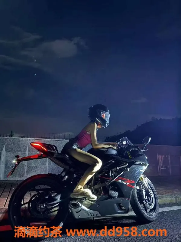 惠州楼凤-KIKI，18岁，171cm，豪乳36D，惠城区独家服务