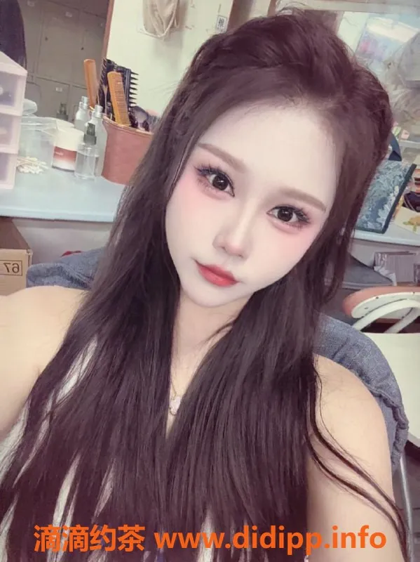 常州楼凤资源信息,常州柠檬，22岁166高C罩杯，800元起