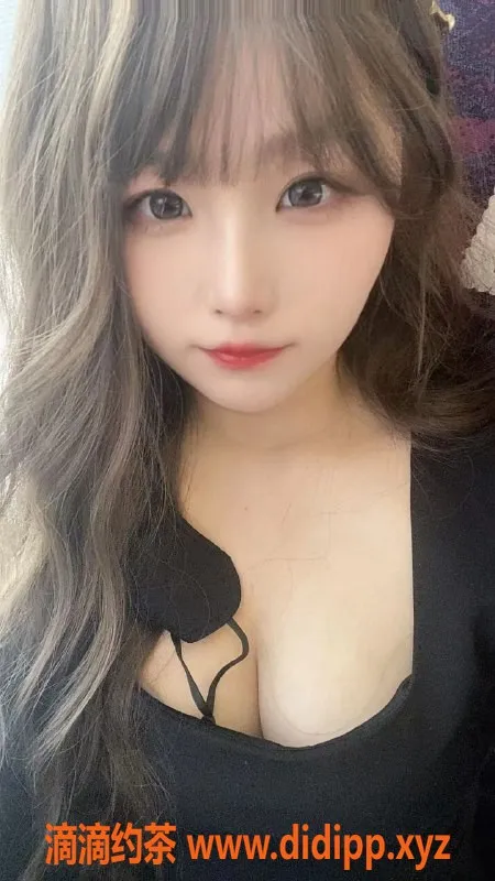 常州楼凤-武进兼职大胸嫩妹，身高162，课费600起