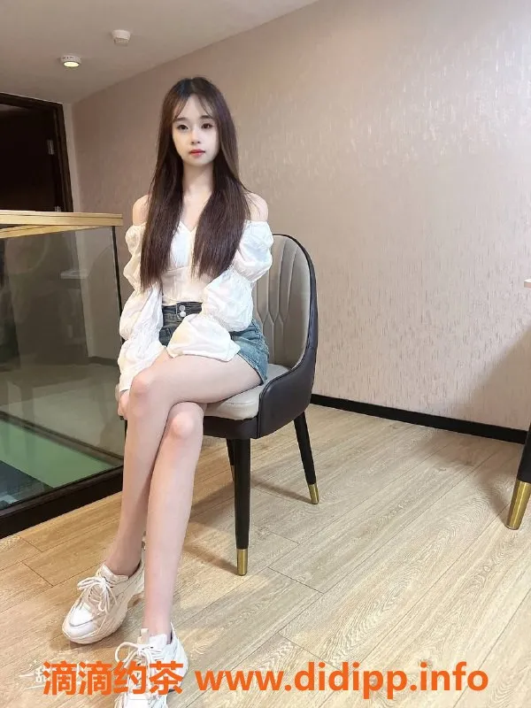 深圳楼凤-南山小可儿，白皮肤A4腰，1398起