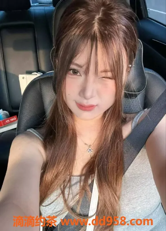 温州楼凤-瓯北大奶颜值系小姐，40分钟仅需7米