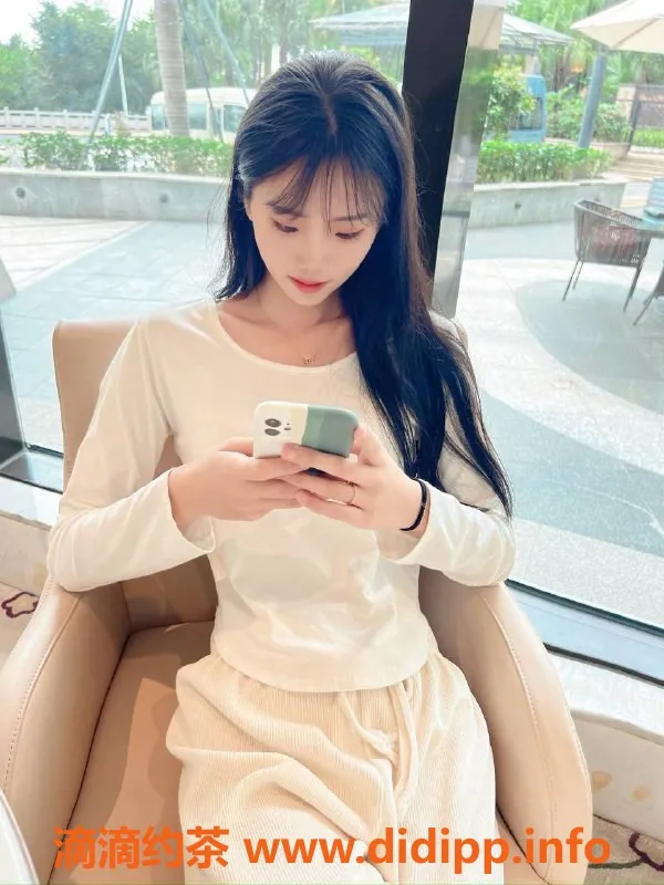 南通楼凤-南通月月，170高挑邻家女孩，水费800