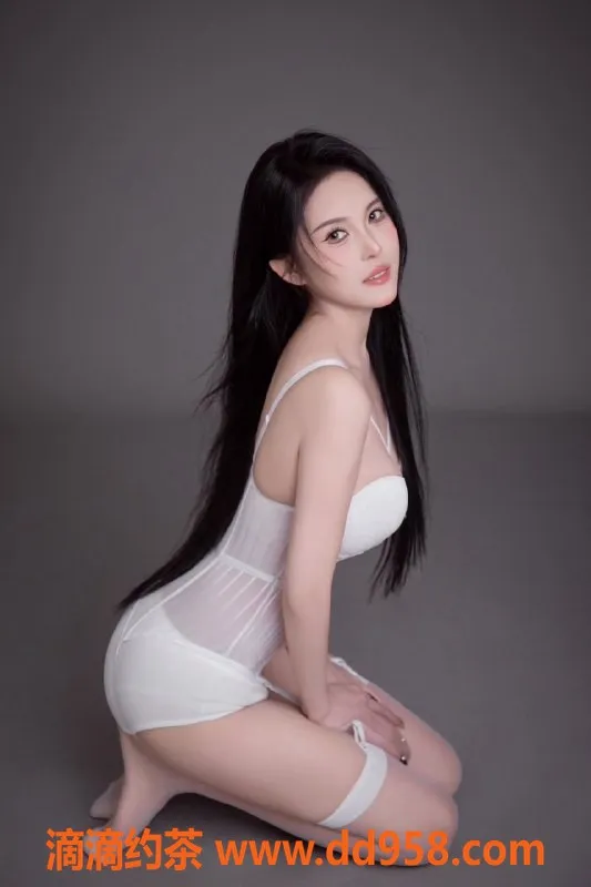 常州楼凤-大胸丽丽，武进嫩妹，165厘米，95斤，服务多样