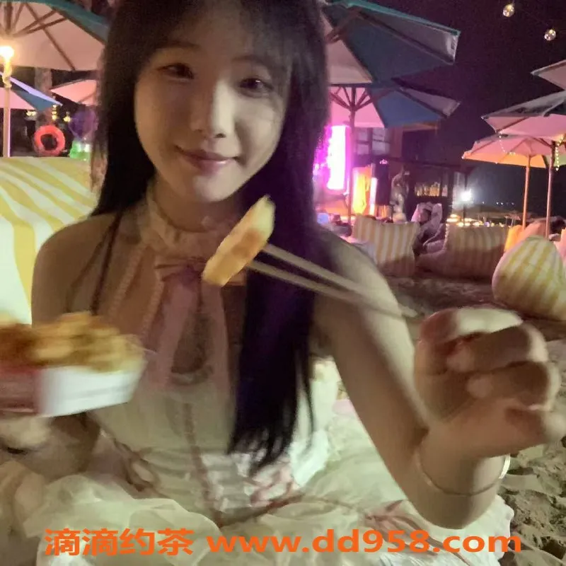 常州楼凤-常州菲菲 21岁160cm新女神，优惠价800P