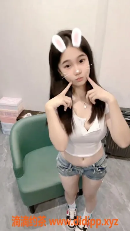 湛江楼凤-湛江嘉嘉，19岁162cm，47kg，陪洗服务