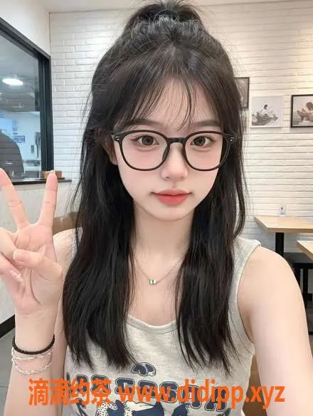 无锡楼凤-无锡小月牙，身高167，92斤，四年级小姐