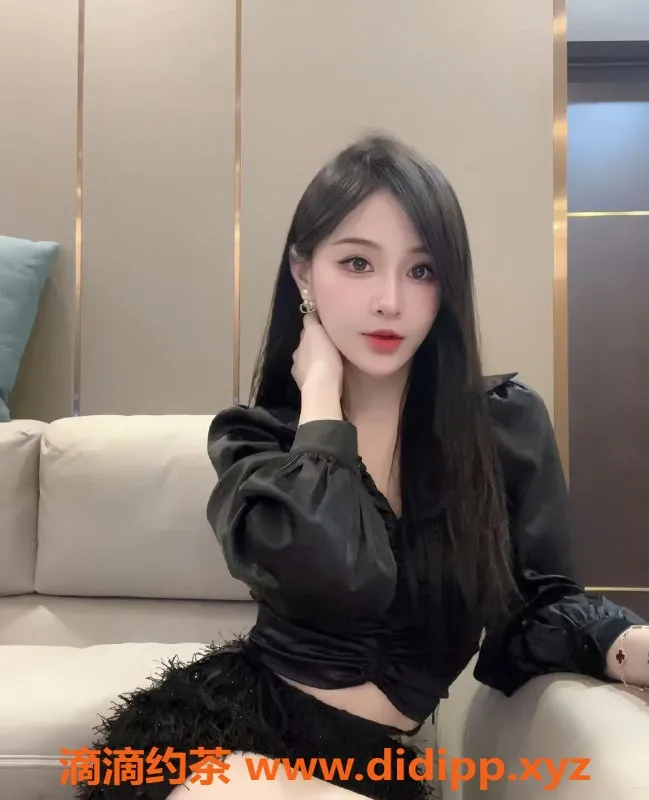 无锡楼凤资源信息,无锡奶波波 169cm 38E 年龄18 1200元起