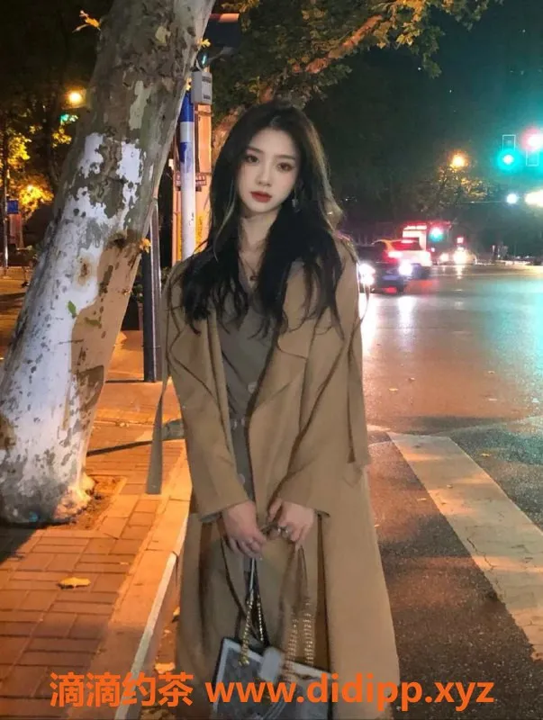 兰州楼凤-可儿，苗族女孩，170高90重，服务多样