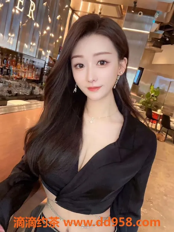 常州楼凤-武进大胸柠檬，163高、100重，陪浴优质体验