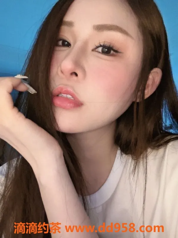 惠州楼凤-大亚湾伍六六，26岁161cm，洗吹做服务推荐