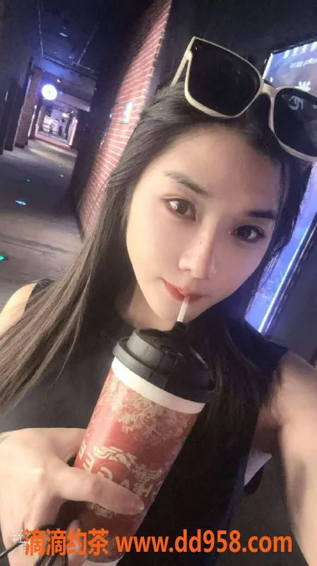 温州楼凤-瓯北夏天，大奶00后，制服多，服务优