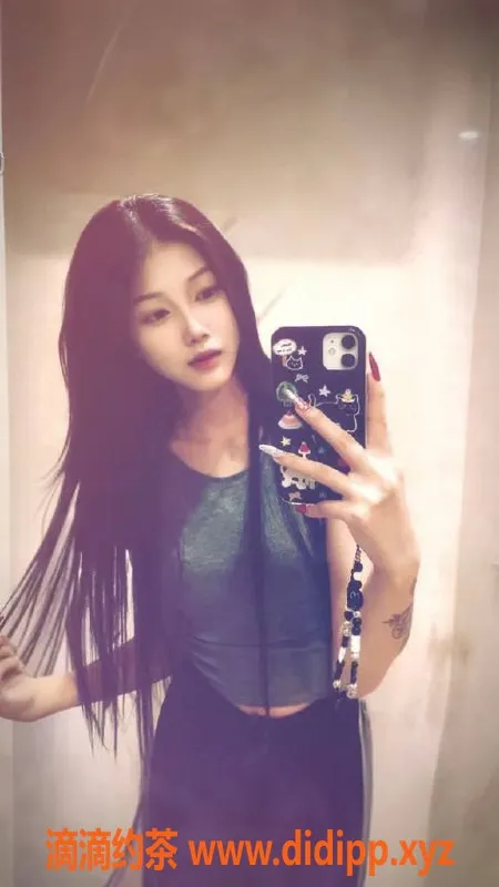 中山楼凤-中山小美，18岁火炬东区美女服务