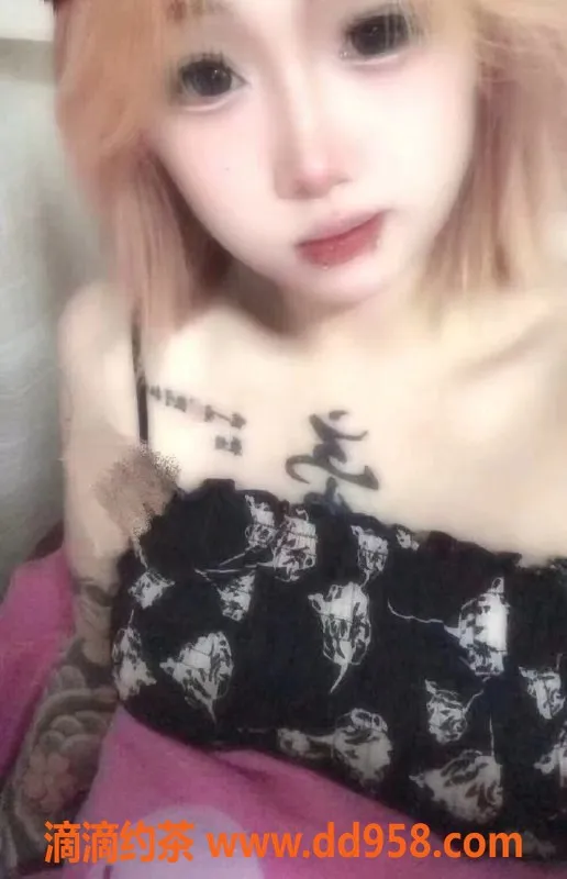 南通楼凤-崇川区晓宁，8P陪浴调情嫩妹