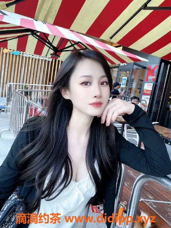 温州楼凤-瓯北朵儿，165大奶制服模特，超棒服务体验