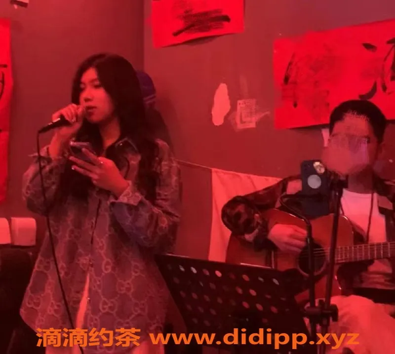 无锡楼凤-无锡嫩模，18岁全新体验