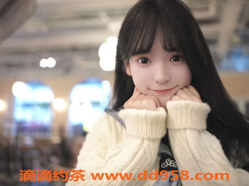 常州楼凤-常州小舞 22岁 169cm C罩杯 800元起