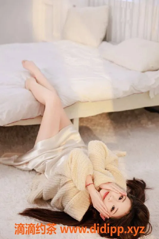 南通楼凤-小颖 166高 100胸 刚下海 温柔服务仅800元