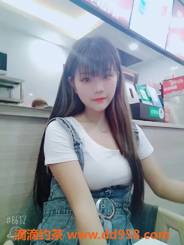 惠州楼凤-惠城媛媛，03年，36C胸围，700元起