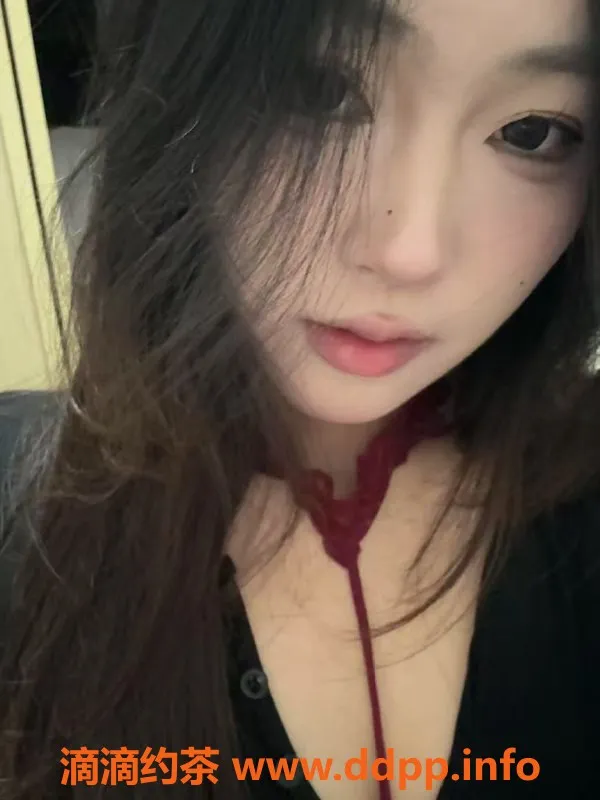 常州楼凤-常州糖糖，21岁170cm，600元超值体验