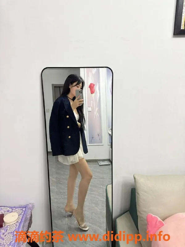 常州楼凤-武进区闪闪，170cm、57kg，800P起