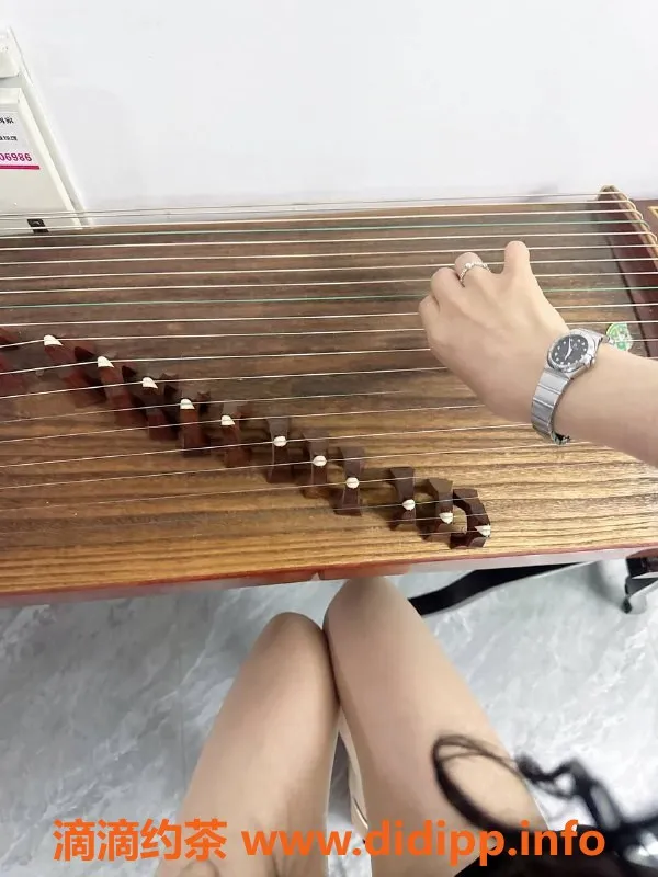 常州楼凤-武进区闪闪，170cm、57kg，800P起