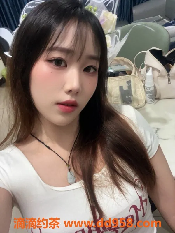 湛江楼凤-芯芯，甜美氛围，身高165，年龄24，服务多样