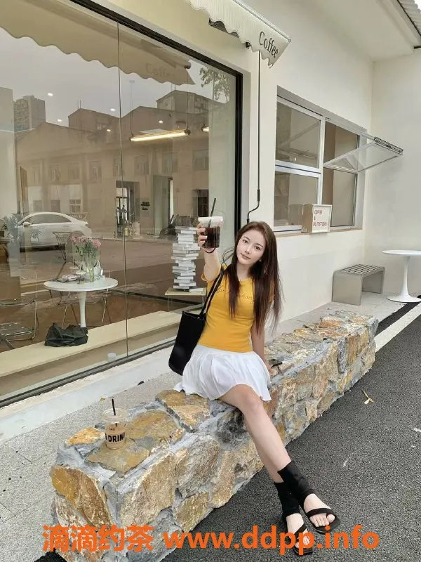 惠州楼凤-惠城李师师 25岁 168cm 96斤 34C 性感女神