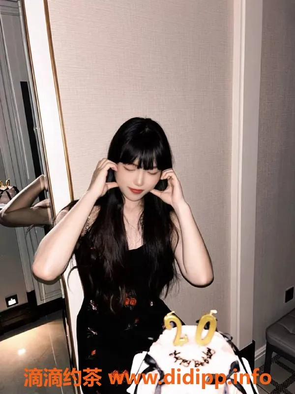 常州楼凤-常州饭饭，168身高，19岁，600元起