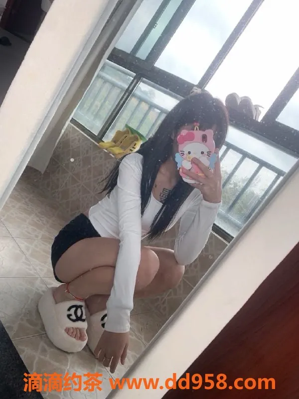 常州楼凤资源信息,武进国宾府嫩妹曼曼，身高168，课费800起