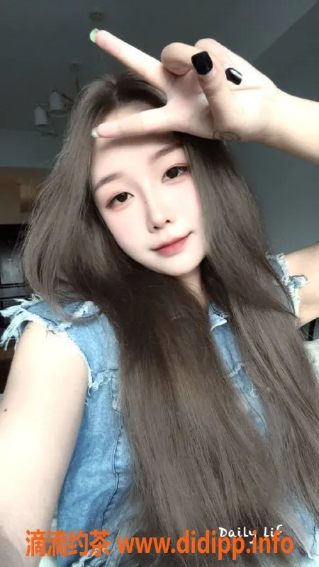 惠州楼凤-河南岸小语，23岁163cm嫩妹，诱惑三件套等你来享受