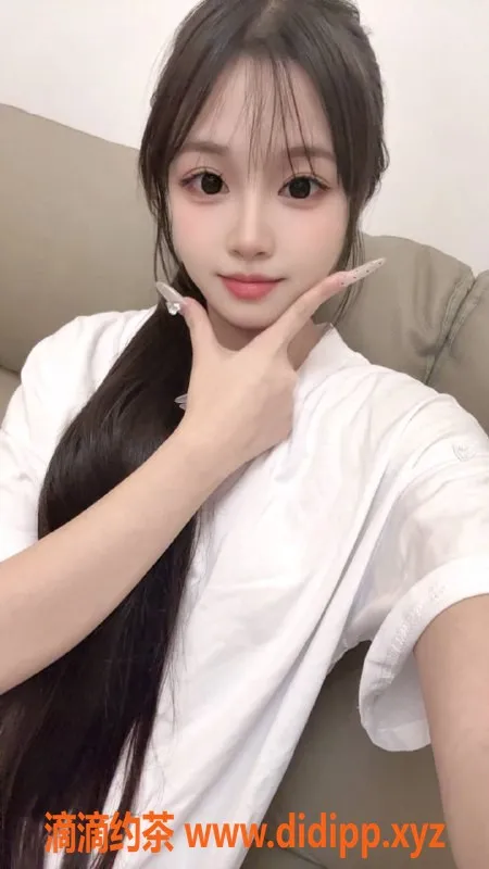 中山楼凤-19岁雨桐，36B胸围，石岐课室体验710元起