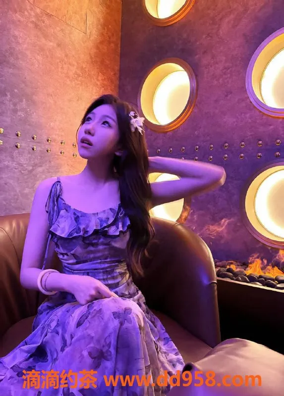 常州楼凤-常州小贝 21岁 C罩杯 600元起服务