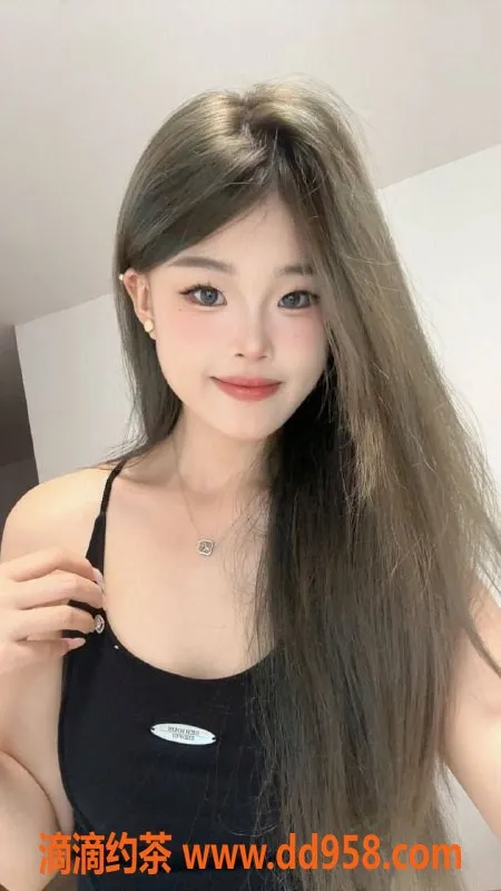 东莞楼凤-常平甜甜，优质服务700起，性感迷人