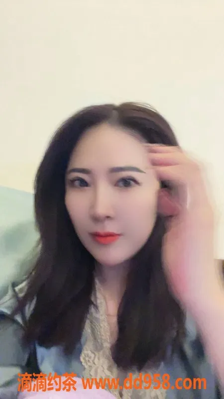 惠州楼凤-鑫月广场双飞柔柔/珞琪，165身高B罩杯，服务超棒！