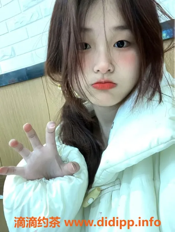 常州楼凤资源信息,常州小丸子，19岁158CM，胸围C，600P起