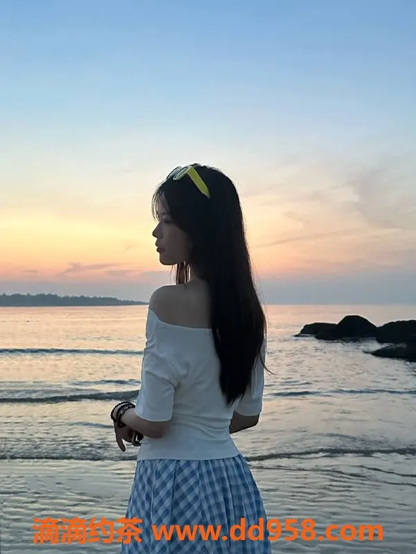 惠州楼凤资源信息,大亚湾糖宝，165cm身高，18岁嫩模，600元服务等你来体验！