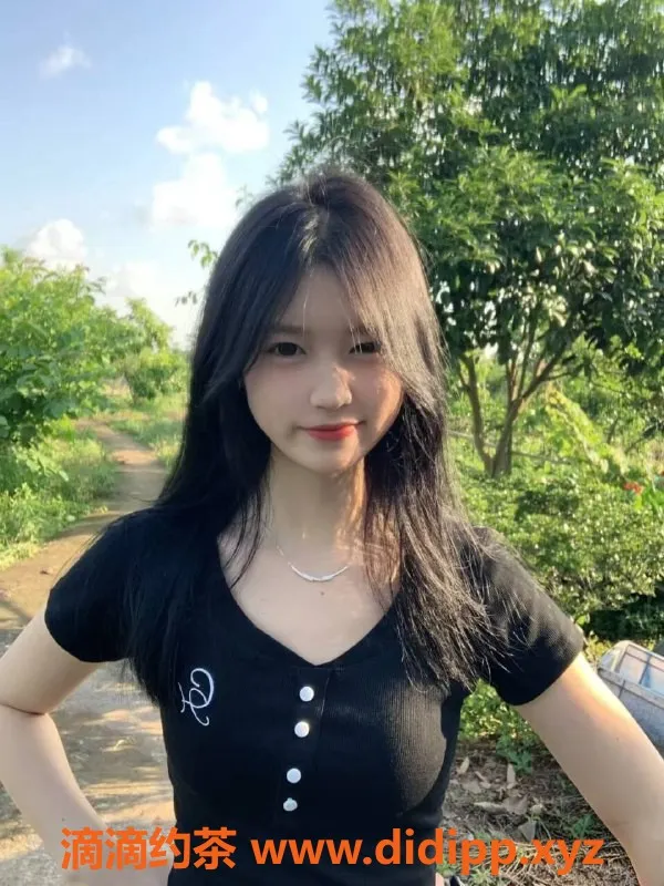 青岛楼凤-市北汤圆，23岁，163cm，90斤，服务全面