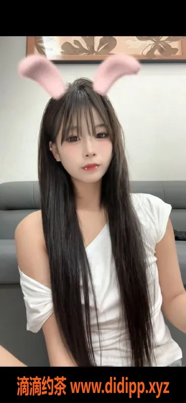 中山楼凤资源信息,石岐甜妻，18岁B罩杯，超甜服务等你体验