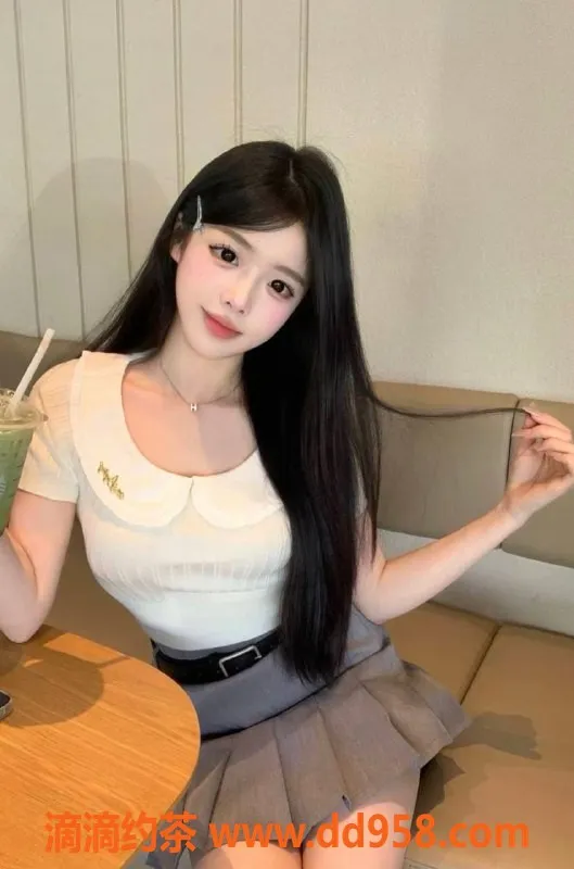 青岛楼凤-市北灿灿，18岁161cm C➕，98起，服务优质